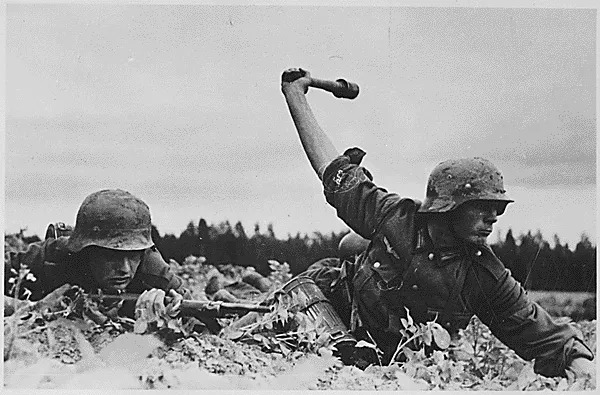 German soldiers during Operation Barbarossa, Soviet Union, 1941. National Archives and Records Administration. Public domain.